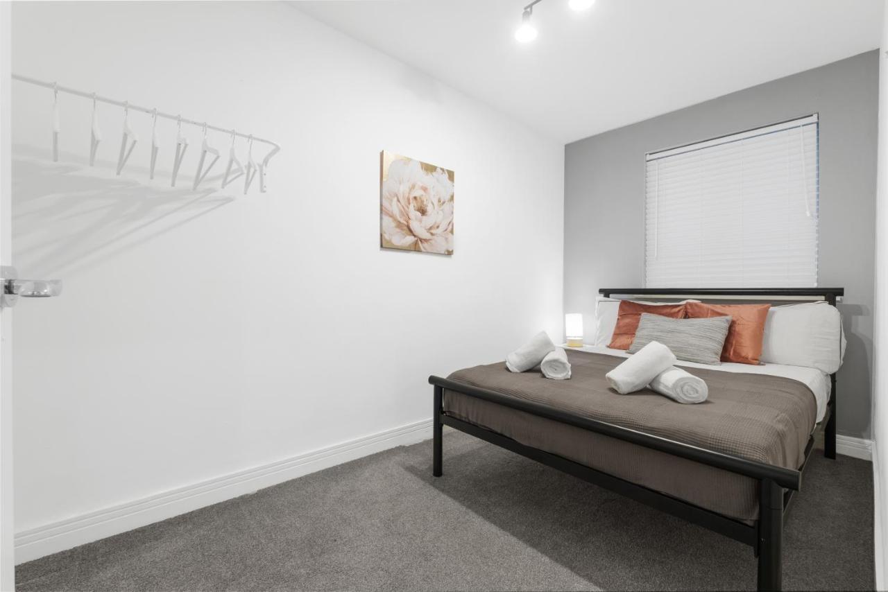 Birmingham, Modern 2 Bedroom, Free Parking Spaces, Free Wi-Fi And Netflix Bagian luar foto